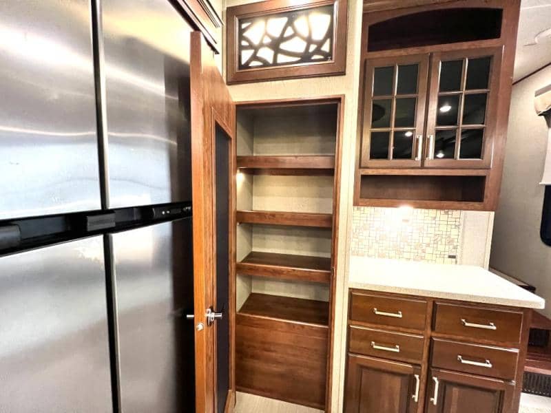 2018 Keystone RV 2018 Keystone RV Avalanche - thumbnail 33