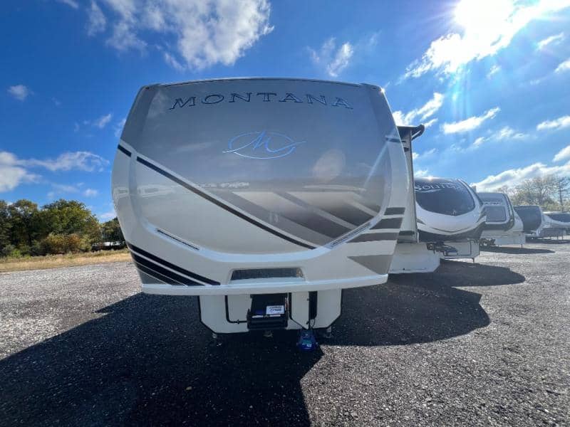 2022 Keystone RV 2022 Keystone RV Montana - thumbnail 3