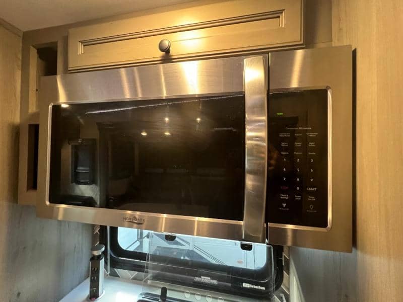 2022 Keystone RV 2022 Keystone RV Montana - thumbnail 28