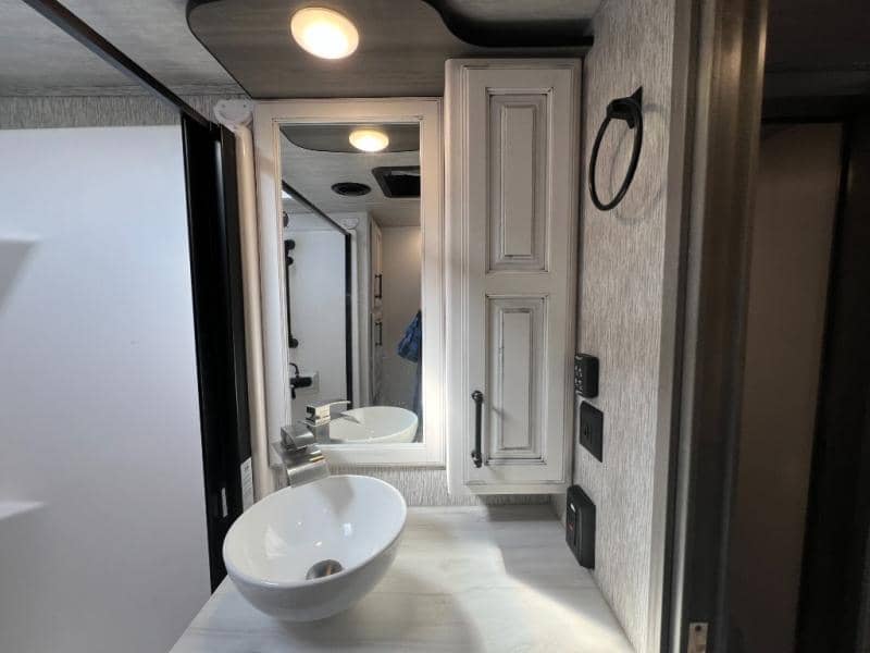 2022 Keystone RV 2022 Keystone RV Montana - thumbnail 45