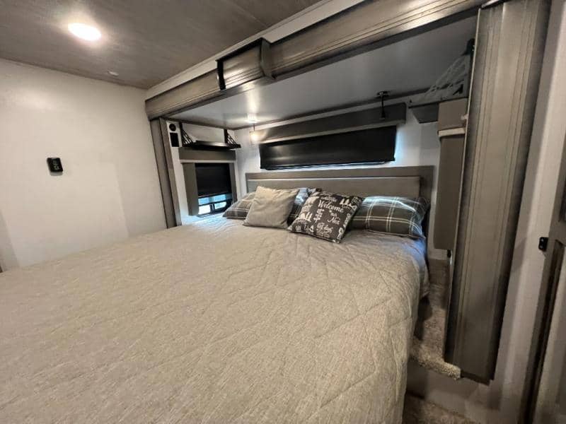 2022 Keystone RV 2022 Keystone RV Montana - thumbnail 58