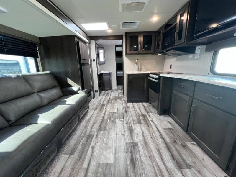 2023 Grand Design 2023 Grand Design Transcend - thumbnail 10