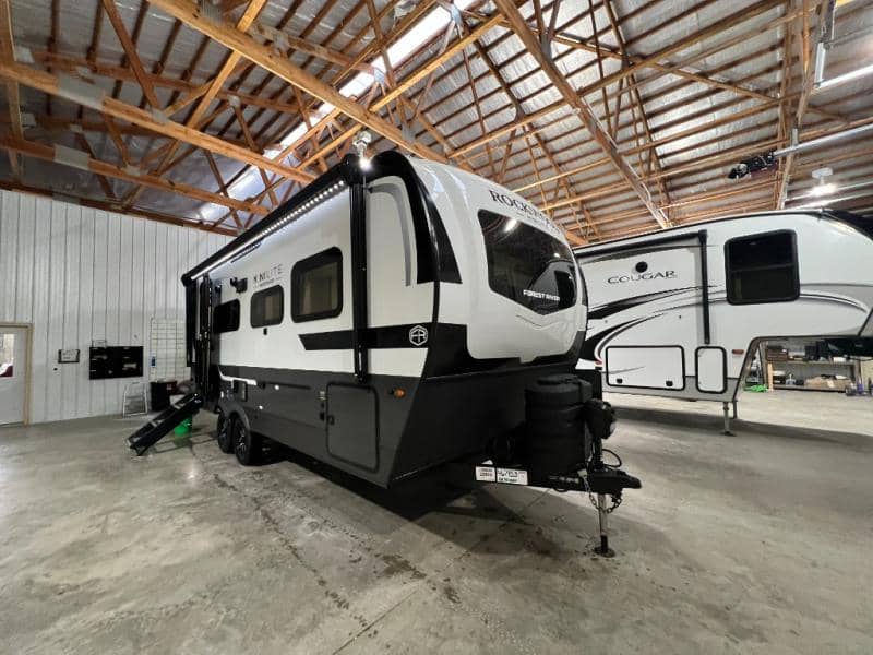 2026 Forest River 2026 Forest River Rockwood Mini Lite - thumbnail 3