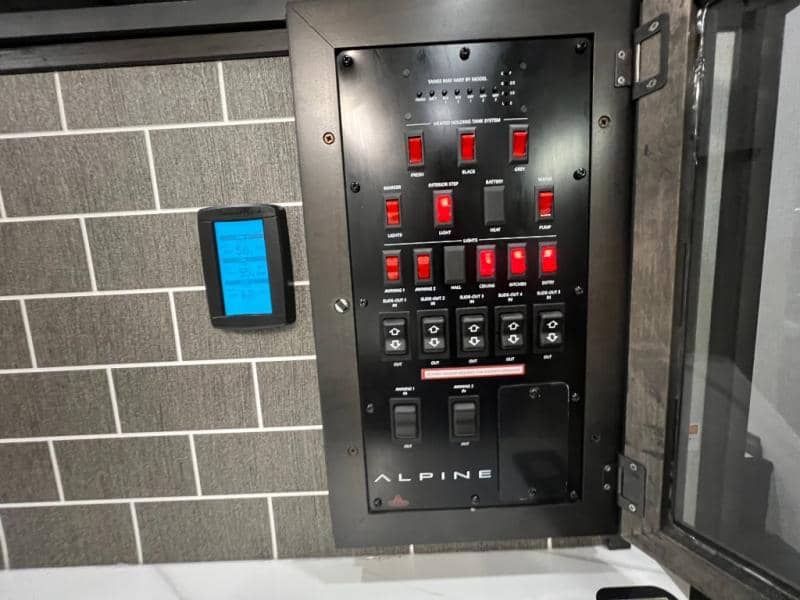 2026 Keystone RV 2026 Keystone RV Alpine - thumbnail 25