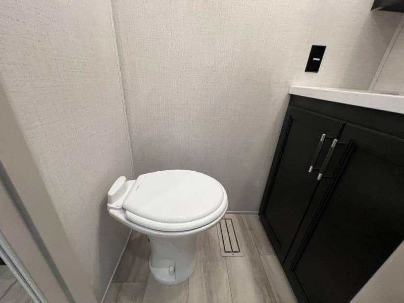 2026 Keystone RV 2026 Keystone RV Alpine - thumbnail 50