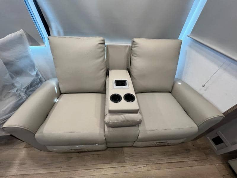 2026 Alliance RV 2026 Alliance RV Avenue - thumbnail 15