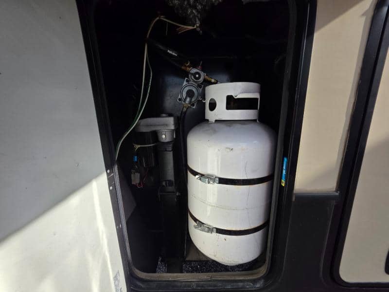 2018 Keystone RV 2018 Keystone RV Montana High Country - thumbnail 15