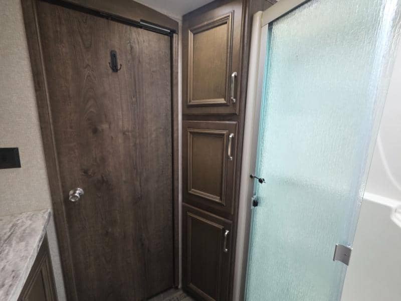 2018 Keystone RV 2018 Keystone RV Montana High Country - thumbnail 51