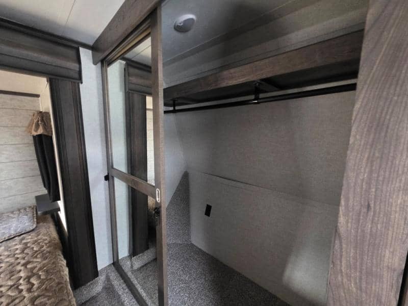 2018 Keystone RV 2018 Keystone RV Montana High Country - thumbnail 60