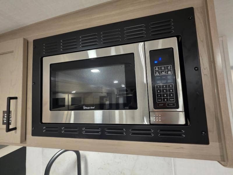 2026 Forest River 2026 Forest River Rockwood Ultra Lite - thumbnail 33