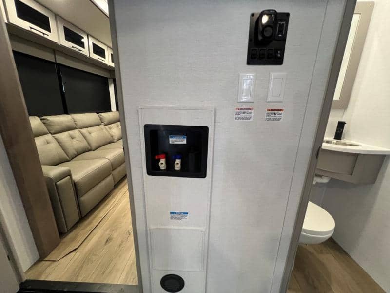 2026 Alliance RV 2026 Alliance RV Valor - thumbnail 49