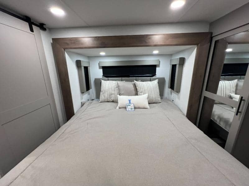 2026 Alliance RV 2026 Alliance RV Valor - thumbnail 61