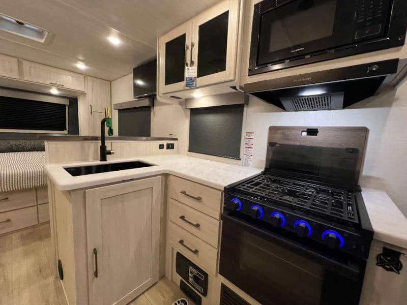 2026 Forest River 2026 Forest River Surveyor Legend - thumbnail 13