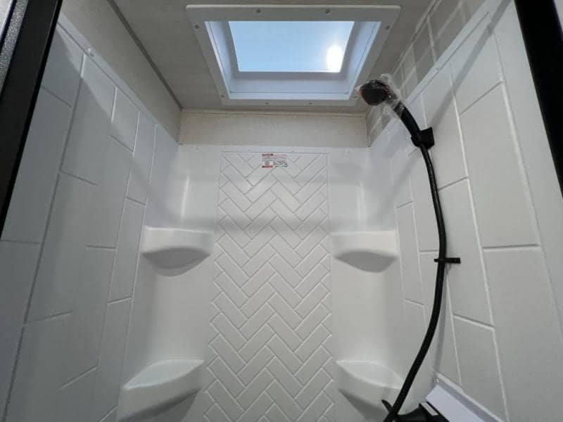 2026 Forest River 2026 Forest River Surveyor Legend - thumbnail 33