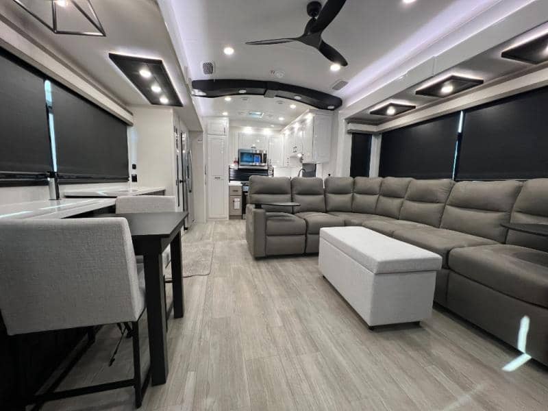 2026 Jayco 2026 Jayco Pinnacle - thumbnail 24