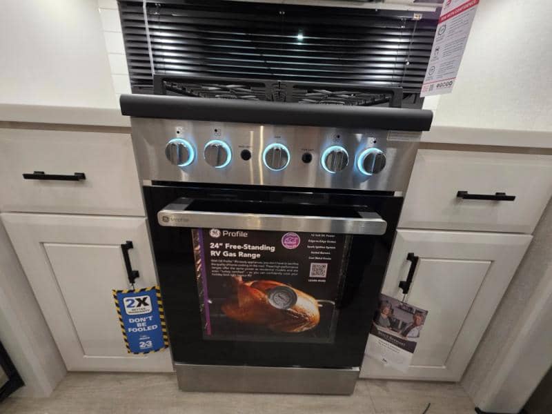 2026 Jayco 2026 Jayco Pinnacle - thumbnail 26