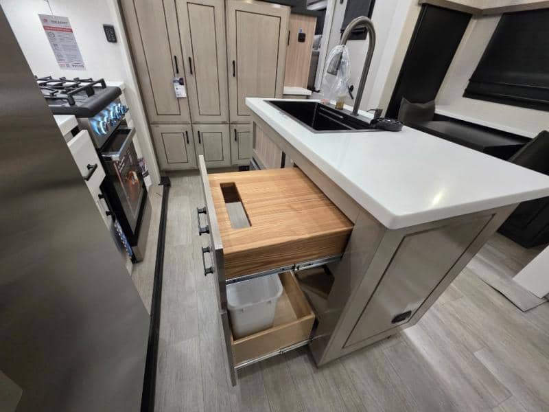 2026 Jayco 2026 Jayco Pinnacle - thumbnail 34