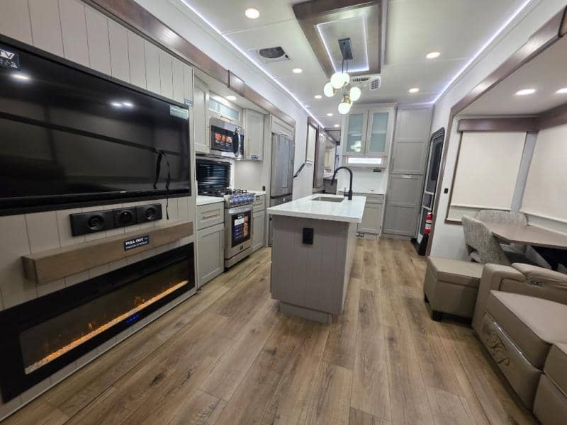 2026 Alliance RV 2026 Alliance RV Paradigm - thumbnail 23