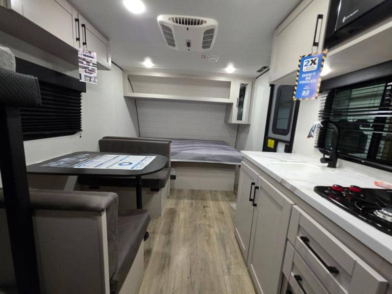 2026 Jayco 2026 Jayco Jay Feather Air Sl - thumbnail 10