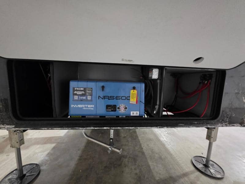 2026 Jayco 2026 Jayco Seismic Toy Hauler - thumbnail 6