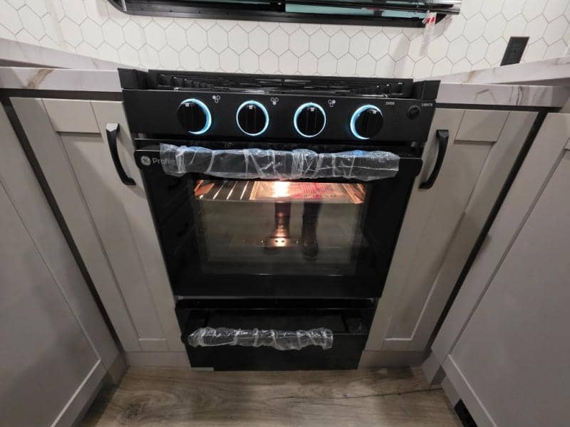 2026 Jayco 2026 Jayco Seismic Toy Hauler - thumbnail 28