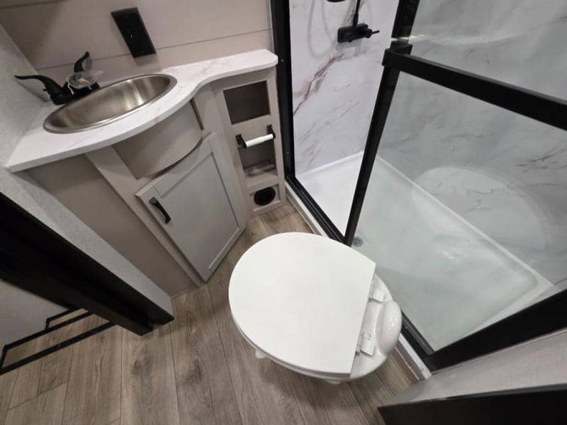 2026 Jayco 2026 Jayco Seismic Toy Hauler - thumbnail 43