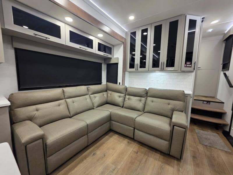 2026 Alliance RV 2026 Alliance RV Valor - thumbnail 17