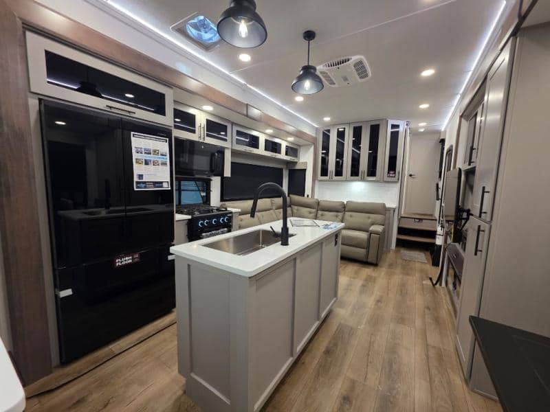 2026 Alliance RV 2026 Alliance RV Valor - thumbnail 19