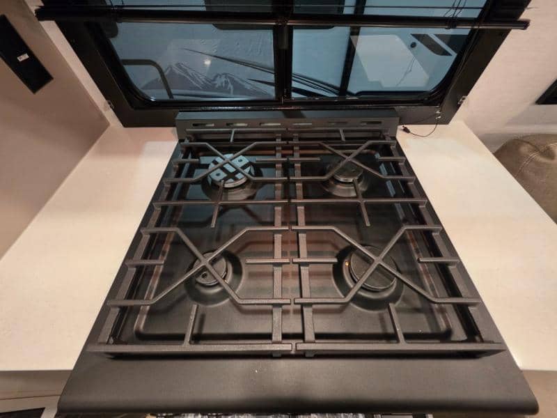 2026 Alliance RV 2026 Alliance RV Valor - thumbnail 22