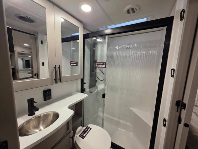 2026 Alliance RV 2026 Alliance RV Valor - thumbnail 37