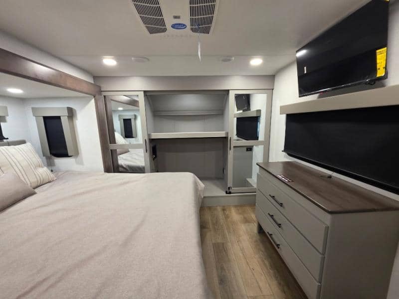 2026 Alliance RV 2026 Alliance RV Valor - thumbnail 44