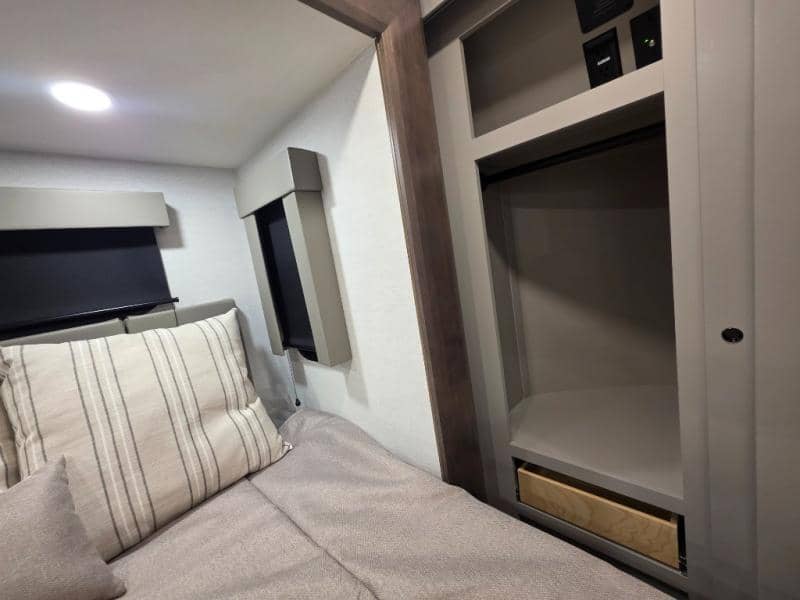 2026 Alliance RV 2026 Alliance RV Valor - thumbnail 52