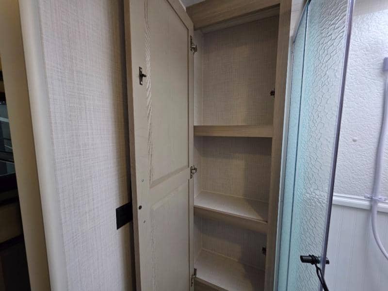 2024 Forest River 2024 Forest River Rockwood Mini Lite - thumbnail 32