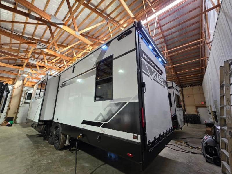 2026 Forest River 2026 Forest River Xlr Nitro Toy Hauler - thumbnail 8