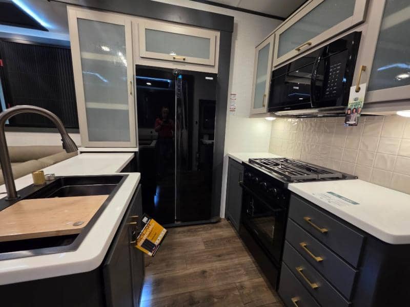 2026 Forest River 2026 Forest River Xlr Nitro Toy Hauler - thumbnail 16