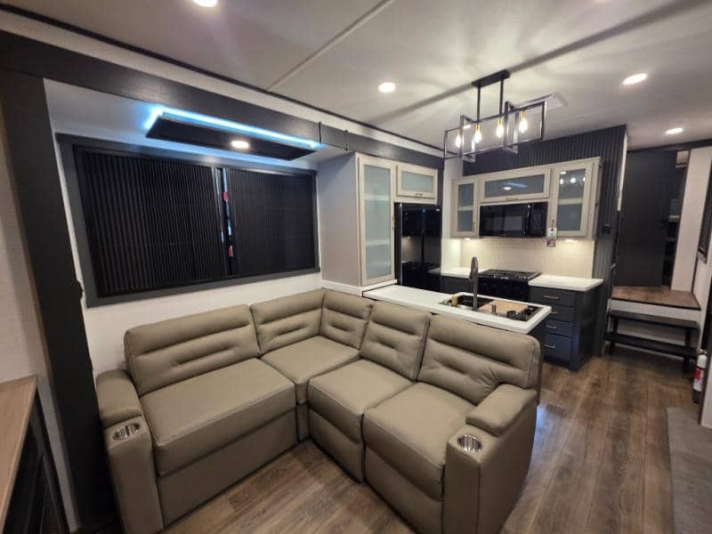 2026 Forest River 2026 Forest River Xlr Nitro Toy Hauler - thumbnail 35