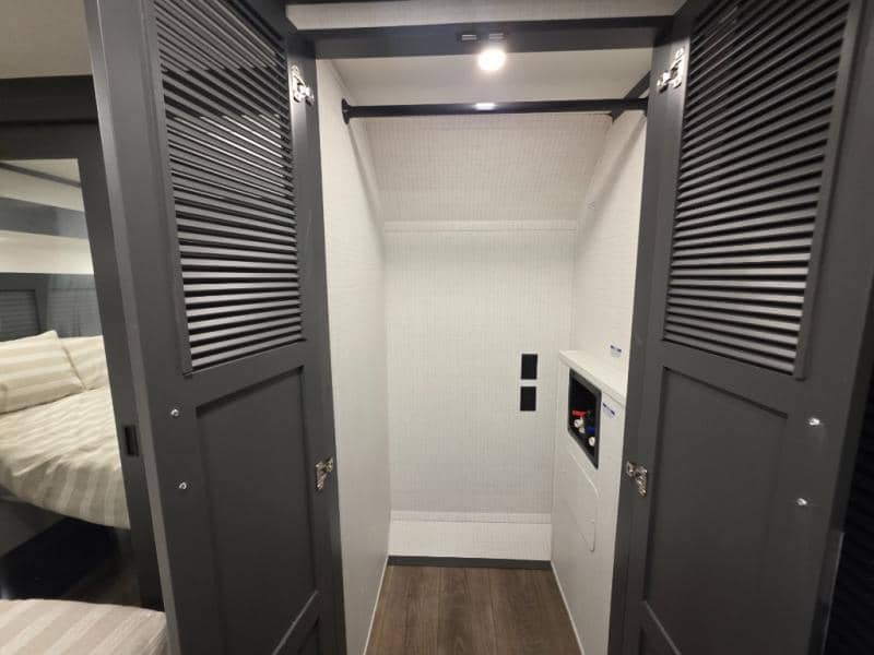 2026 Forest River 2026 Forest River Xlr Nitro Toy Hauler - thumbnail 58