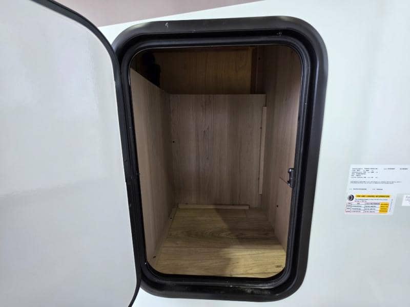 2026 Forest River 2026 Forest River Rockwood Ultra Lite - thumbnail 9