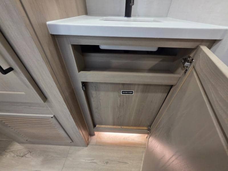 2026 Forest River 2026 Forest River Rockwood Ultra Lite - thumbnail 43