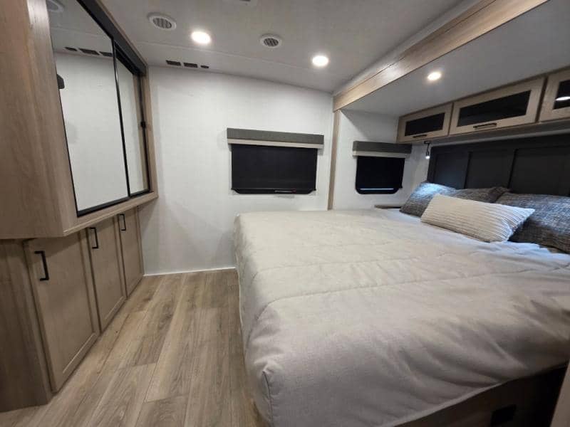 2026 Forest River 2026 Forest River Rockwood Ultra Lite - thumbnail 46