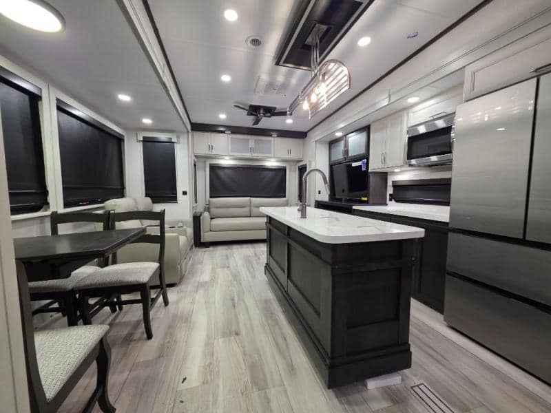 2026 Keystone RV 2026 Keystone RV Alpine - thumbnail 16