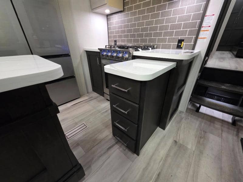 2026 Keystone RV 2026 Keystone RV Alpine - thumbnail 39