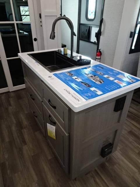 2025 Jayco 2025 Jayco North Point - thumbnail 31