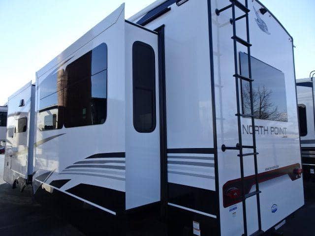 2025 Jayco 2025 Jayco North Point - thumbnail 8