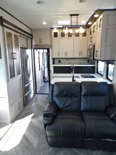 2022 Heartland 2022 Heartland Cyclone - thumbnail 25