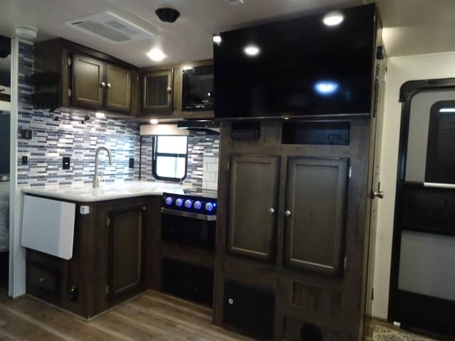 2019 Heartland 2019 Heartland Wilderness - thumbnail 10