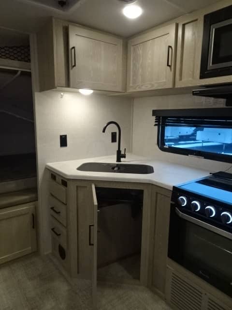 2021 Rockwood 2021 Rockwood Roo - thumbnail 10