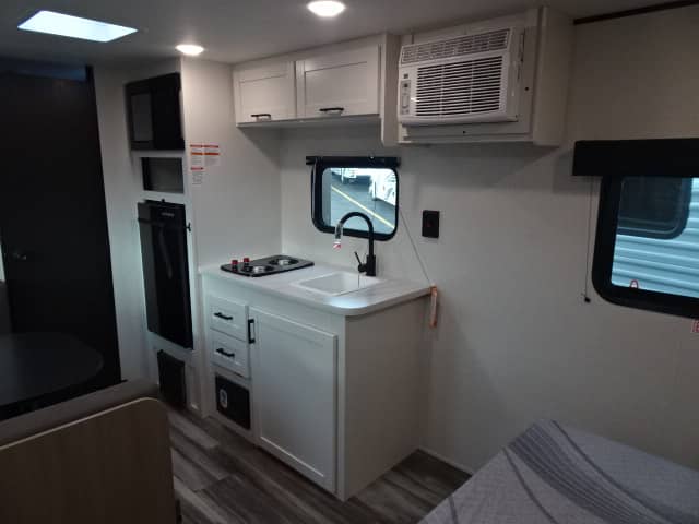 2026 Jayco 2026 Jayco Jay Flight SLX - thumbnail 9