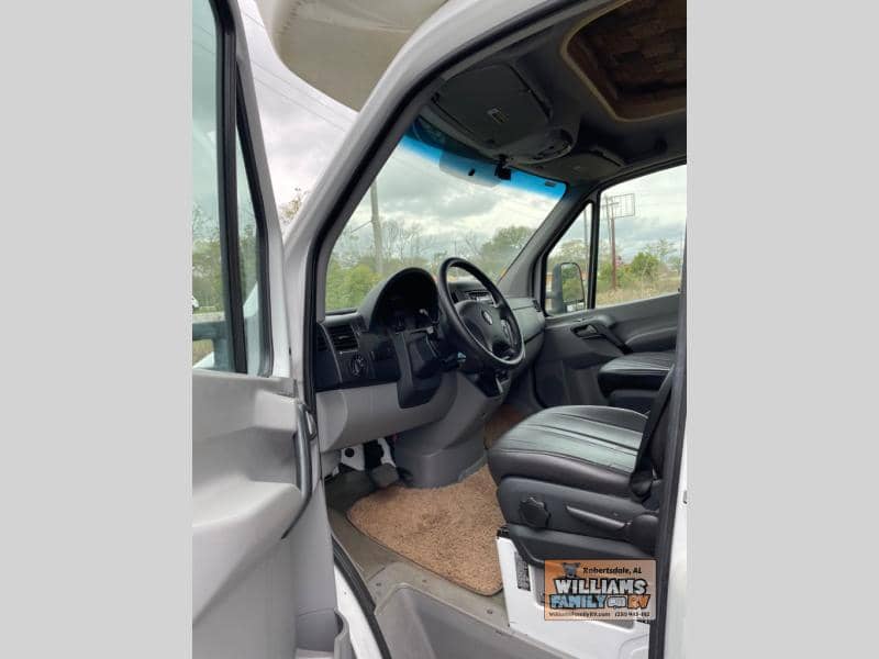 2008 Itasca 2008 Itasca Navion - thumbnail 12