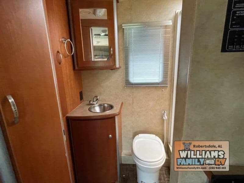 2008 Itasca 2008 Itasca Navion - thumbnail 34